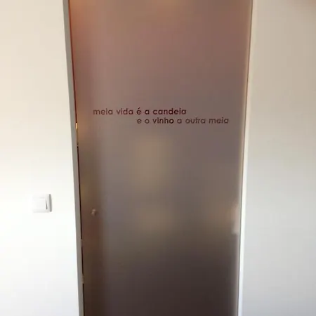 Casa Dona Maria Luiza Торри-ди-Монкорву