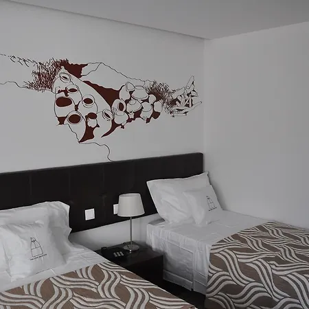 Casa Dona Maria Luiza * Торри-ди-Монкорву